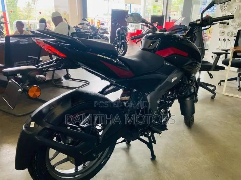 Bajaj Pulsar NS200 2026
