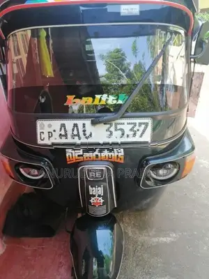 Bajaj RE 2014