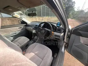 Mazda Axela 2004