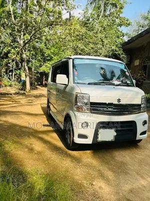 Suzuki Every 2014