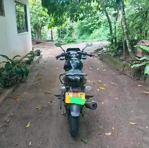 Bajaj Pulsar 180 2018