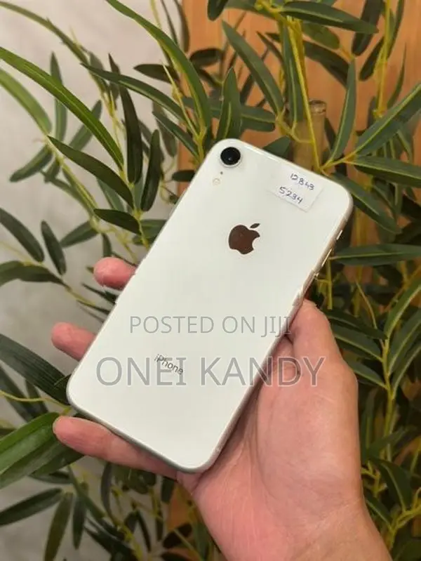 Apple iPhone XR 128GB (Used)