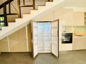 Solid Built Family Home for Sale – Athurugiriya