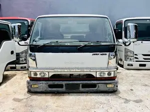 Canter Custom Wide Cabin