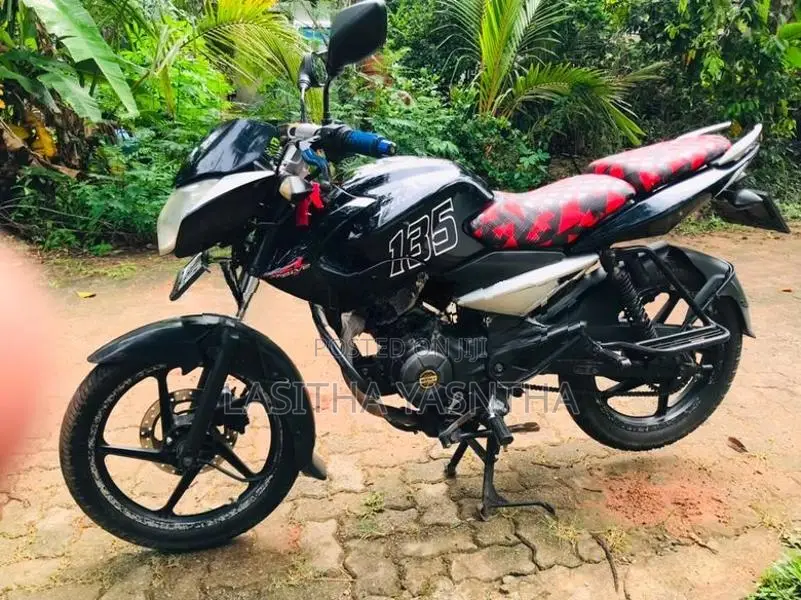 Bajaj Pulsar 135 XC 2010