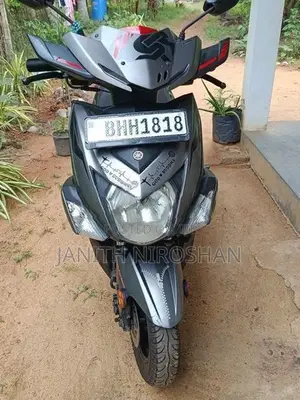 Yamaha RayZR 2018