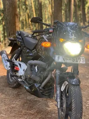 Bajaj Pulsar 180 2011
