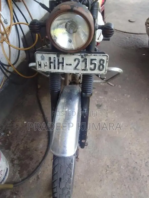 Bajaj Boxer 2003