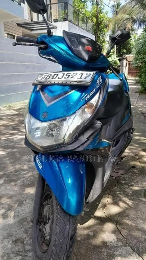 Yamaha Ray 2016