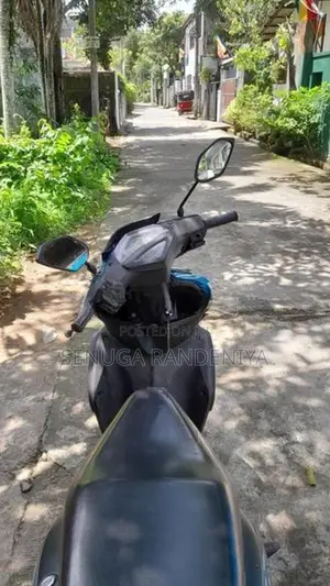 Yamaha Ray 2016