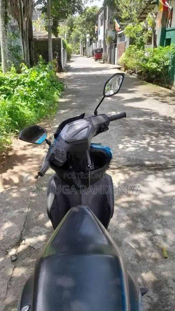 Yamaha Ray 2016