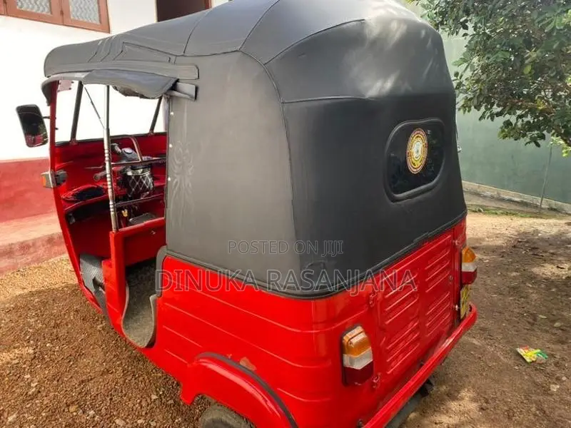 Bajaj RE 2007