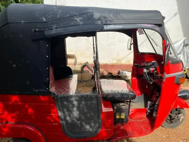 Bajaj RE 2007