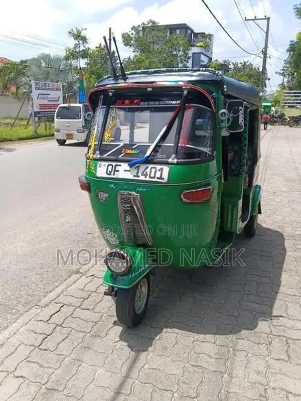 Bajaj RE 2006