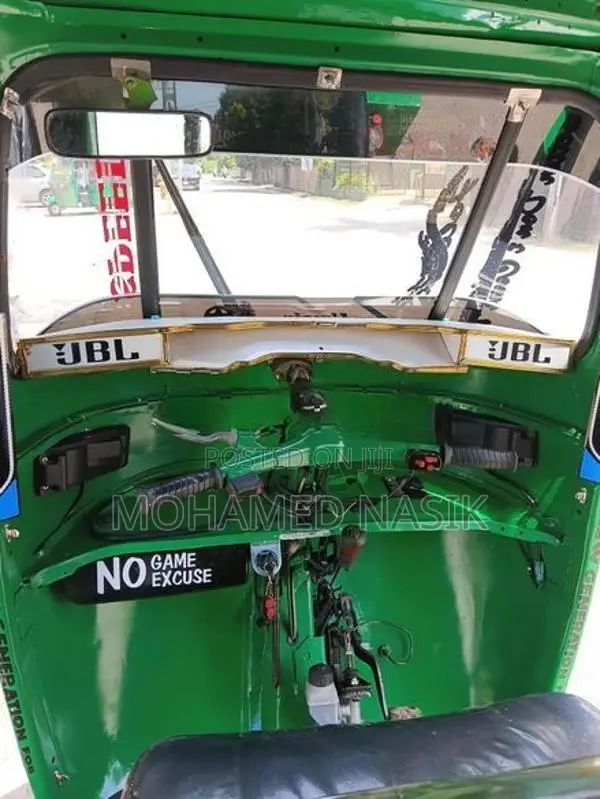 Bajaj RE 2006