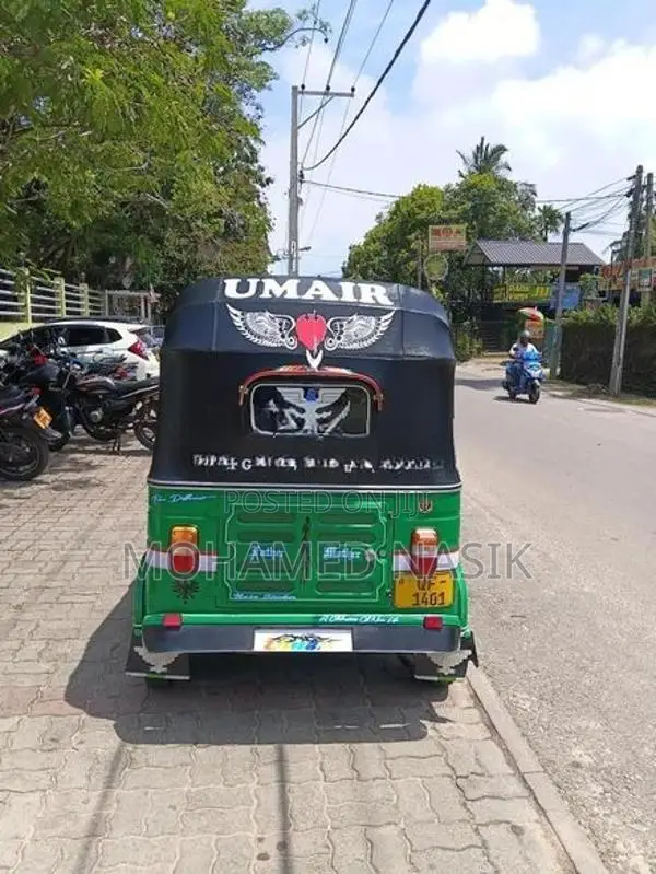 Bajaj RE 2006