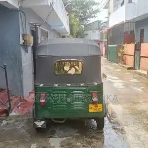 Bajaj RE 2 Storke 2003