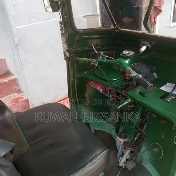 Bajaj RE 2 Storke 2003