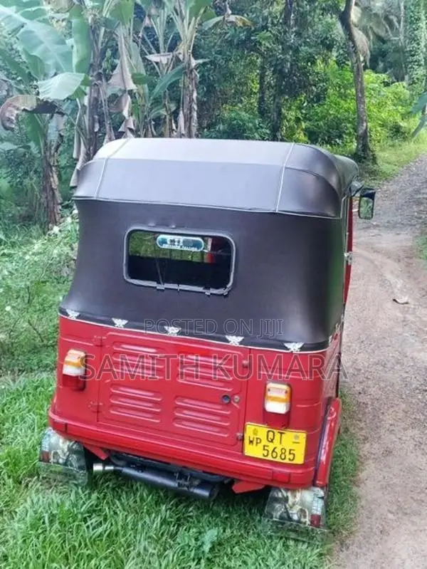 Bajaj RE 2009