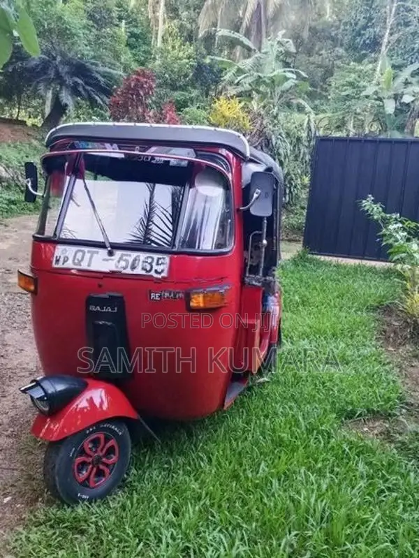 Bajaj RE 2009