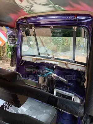 Bajaj RE 2003