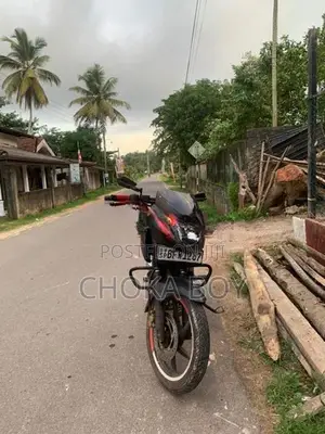 Bajaj Pulsar 180 2017