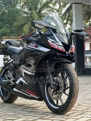 Yamaha R15 2019