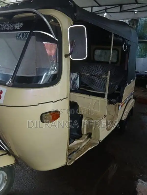 Bajaj RE 2 Stock 1995
