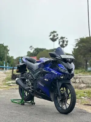 Yamaha R15 V2 2019
