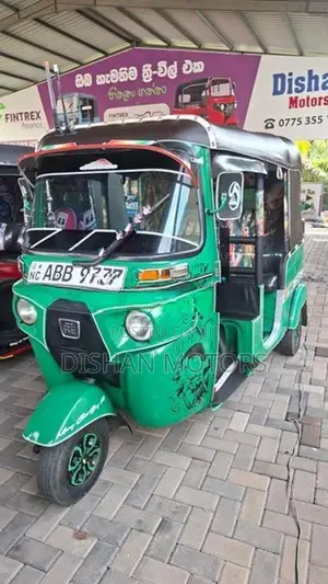 Bajaj RE 4 Stroke 2015