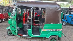 Bajaj RE 4 Stroke 2015