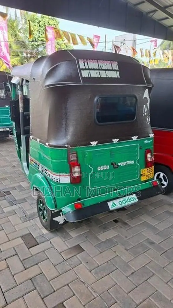Bajaj RE 4 Stroke 2015