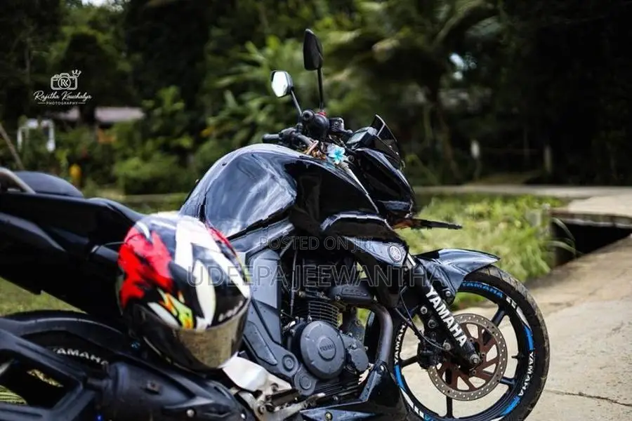 Yamaha FZs V2 2016