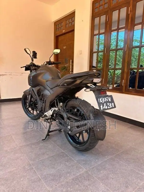 Yamaha FZs Fi 2025
