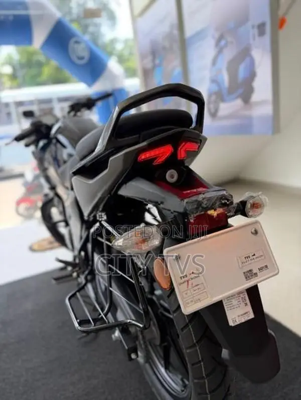 TVS Raider 125 Black 2026