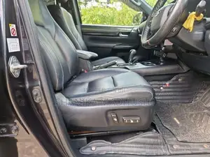 Toyota Hilux Rocco 2019