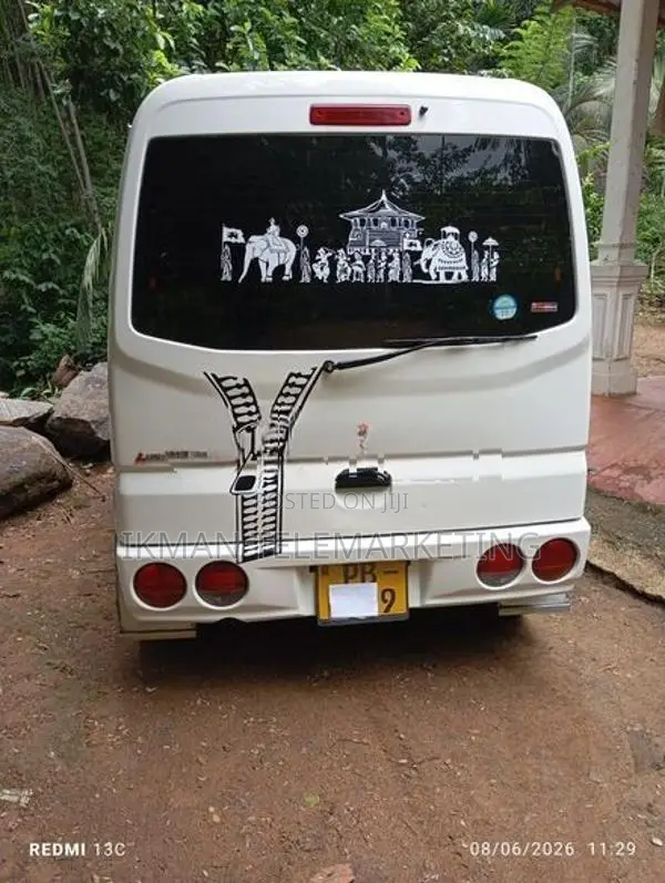 Mitsubishi LE-U61V Buddy Van 2002