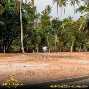 Kimbulapitiya Highly Residential Land for Sale Near Katunayaka Airport