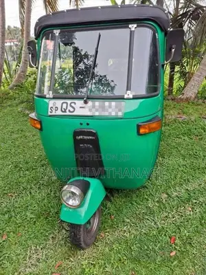 Bajaj RE 2009