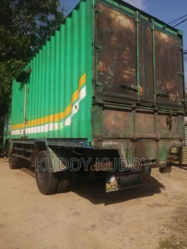 Ashok Leyland Comet Lanka 2004