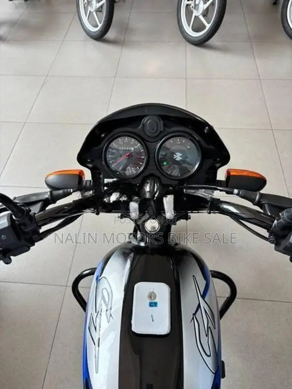 Bajaj CT100 2026