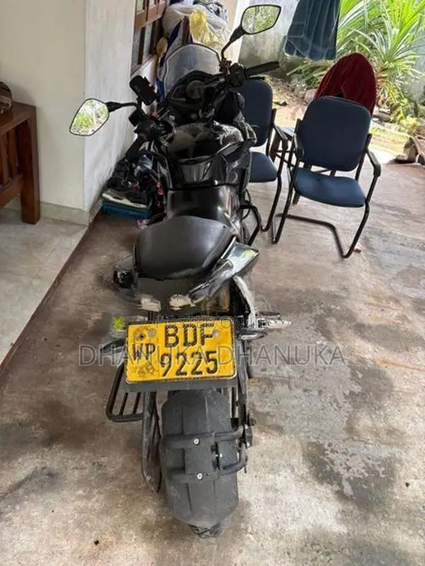 Bajaj Pulsar AS 150 2015