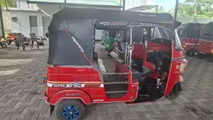 Bajaj RE 4 Stroke 2010