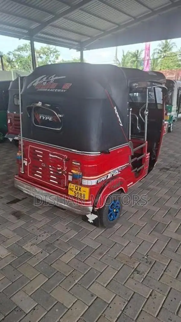 Bajaj RE 4 Stroke 2010