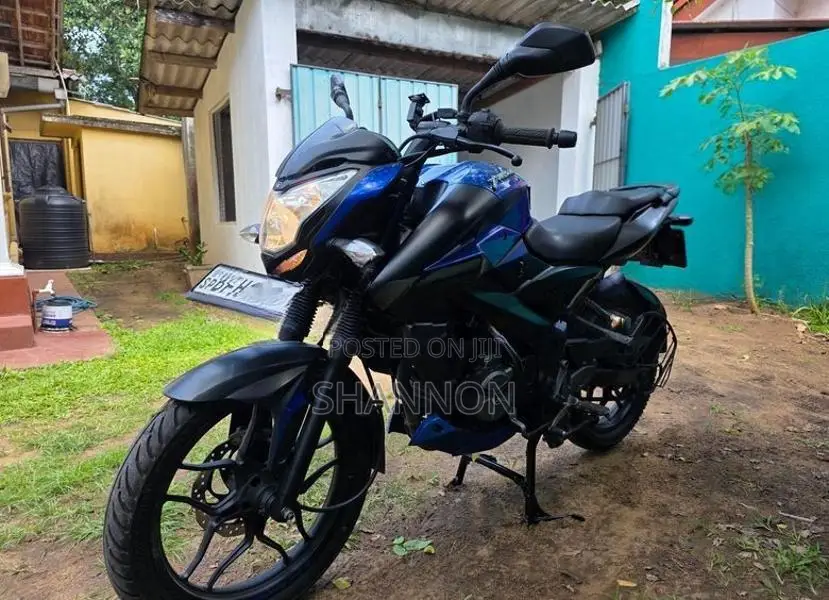 Bajaj Pulsar NS160 2017
