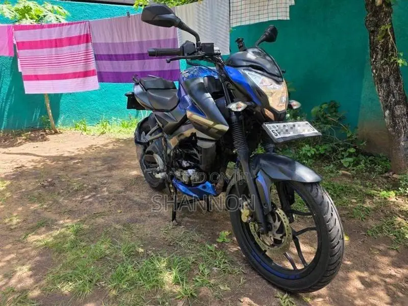 Bajaj Pulsar NS160 2017