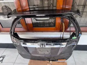 Honda Fit GP1 Dicky Door