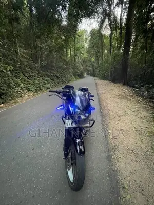 Bajaj Pulsar 180 2011