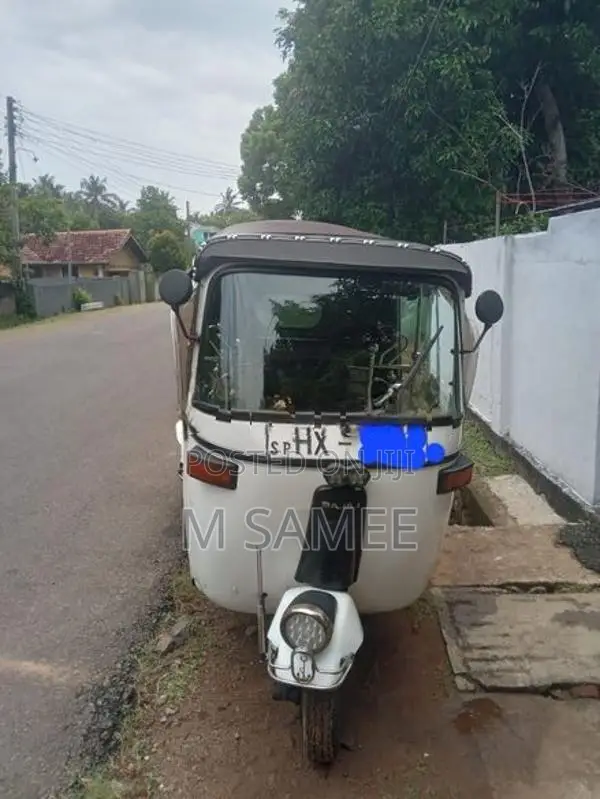 Bajaj RE 2003