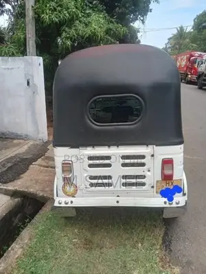 Bajaj RE 2003